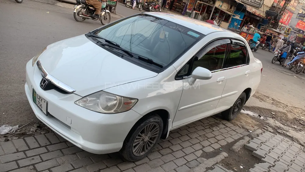 Honda City 2005 for Sale in Lahore Image-1