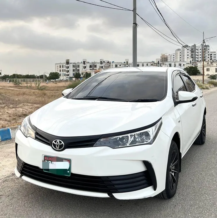 Toyota Corolla 2020 for Sale in Karachi Image-1