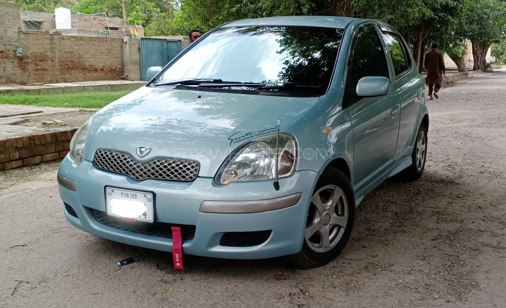 Toyota Vitz 2004 for Sale in Multan Image-1