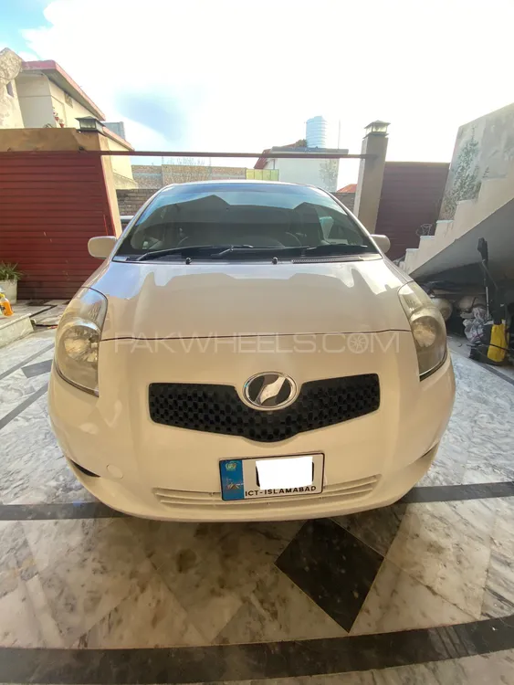 Toyota Vitz 2007 for Sale in Abbottabad Image-1
