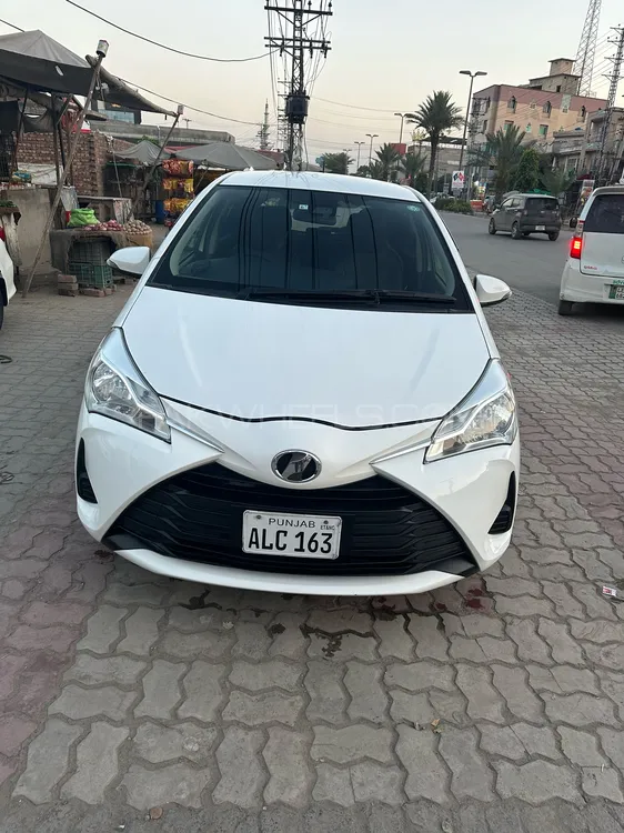 Toyota Vitz 2019 for Sale in Gujranwala Image-1