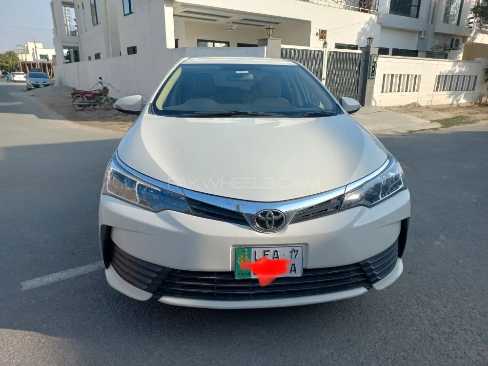 Toyota Corolla 2017 for Sale in Lahore Image-1