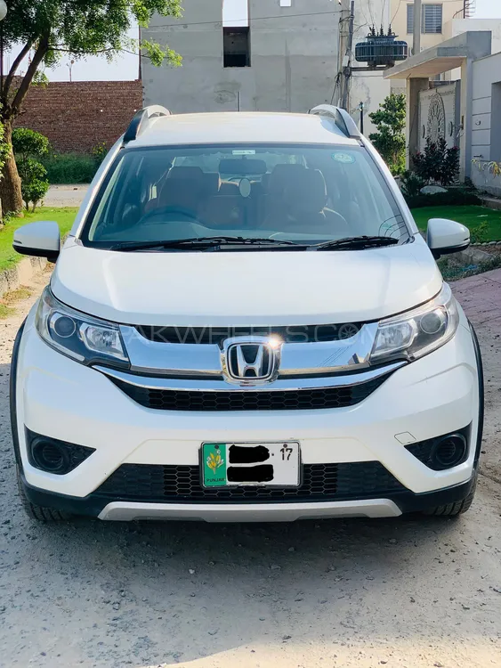 Honda BR-V 2017 for Sale in Faisalabad Image-1