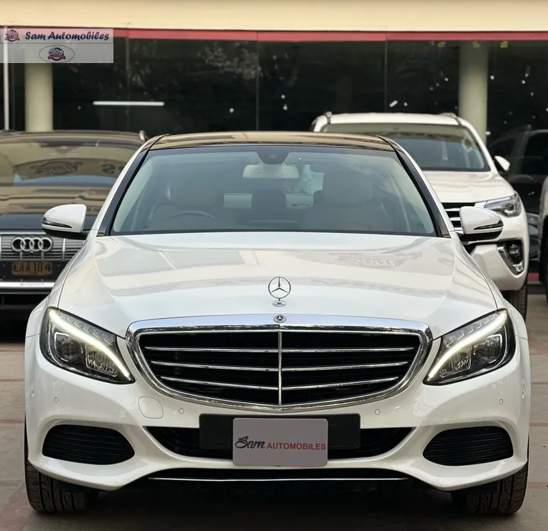Mercedes Benz C Class 2018 for Sale in Karachi Image-1