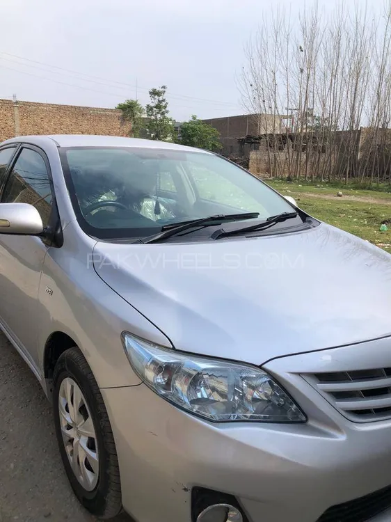Toyota Corolla 2011 for Sale in Peshawar Image-1