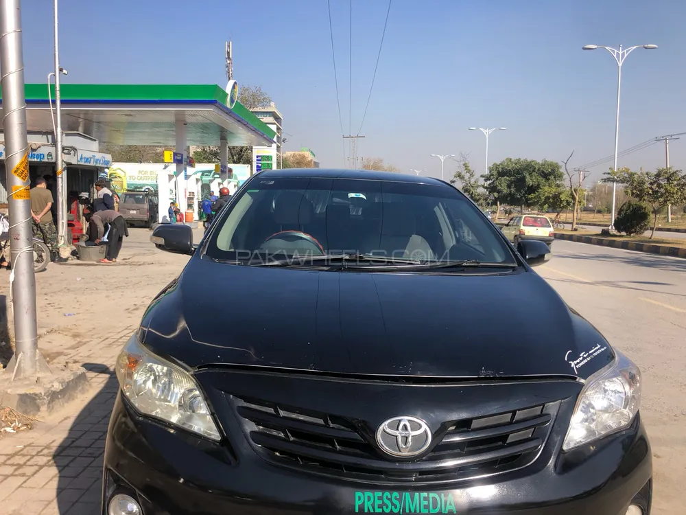 Toyota Corolla 2011 for Sale in Islamabad Image-1
