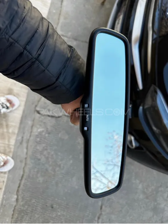 Buy auto dimmer rear view mirror in Quetta PakWheels