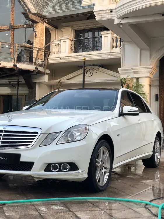 Mercedes Benz E Class 2012 for Sale in Peshawar Image-1