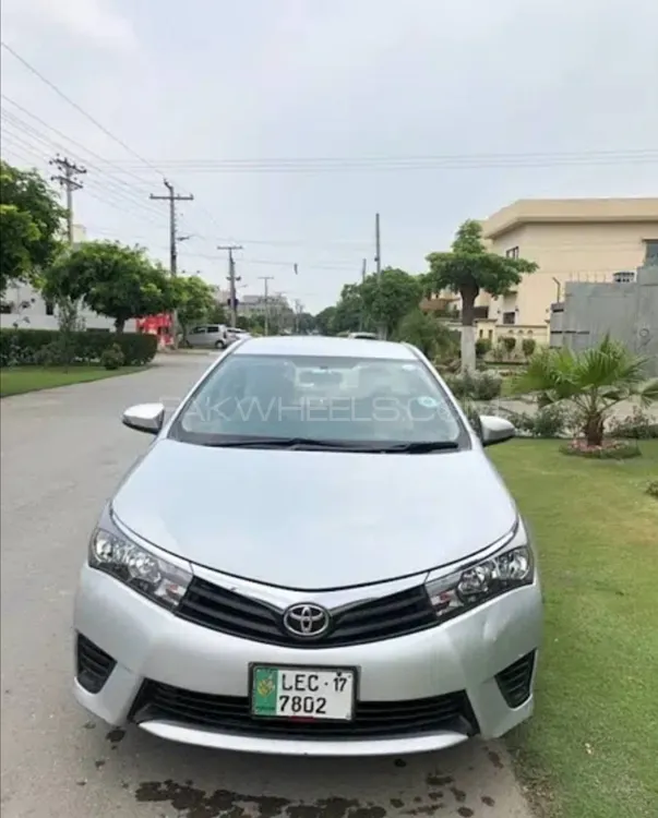 Toyota Corolla 2017 for Sale in Lahore Image-1