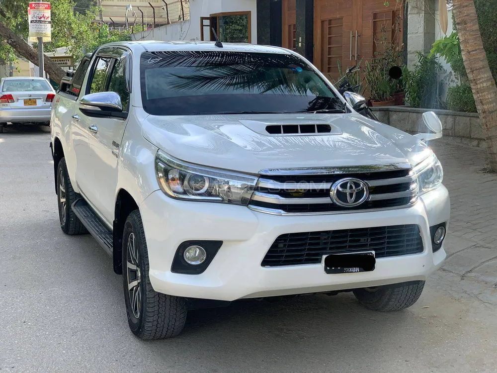 Toyota Hilux 2017 for Sale in Karachi Image-1