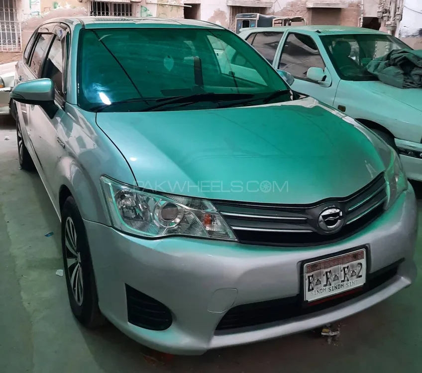 Toyota Corolla Fielder 2013 for Sale in Karachi Image-1