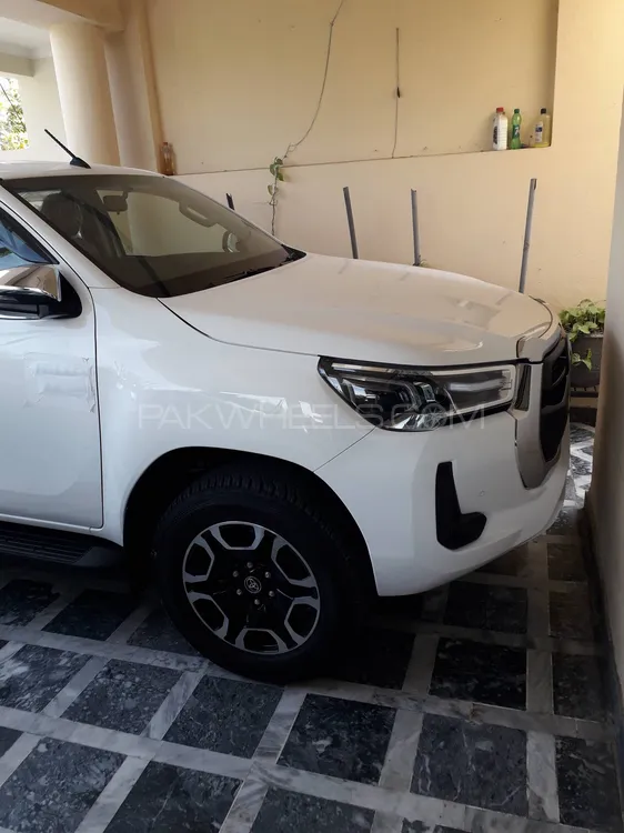 Toyota Hilux 2023 for Sale in Lahore Image-1