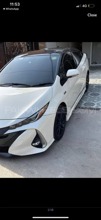 Toyota Prius 2017 for Sale in Sialkot Image-1