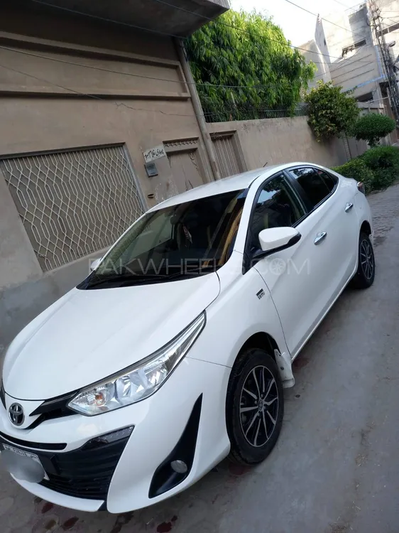 Toyota Yaris Sedan 2021 for Sale in Multan Image-1