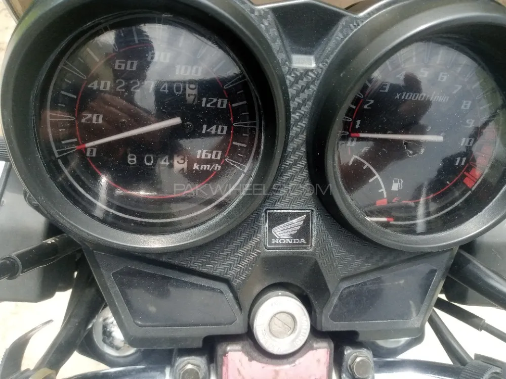 Honda shine speedometer online cover