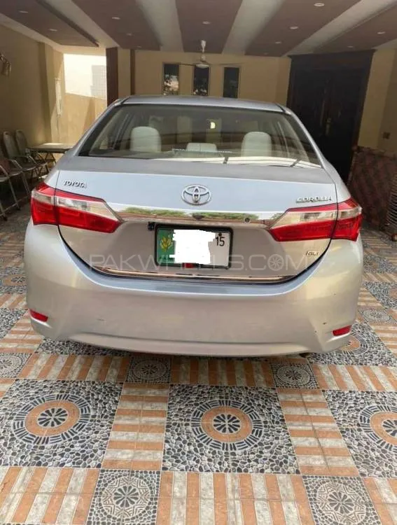 Toyota Corolla 2015 for Sale in Islamabad Image-1
