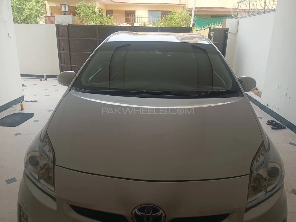 Toyota Prius 2010 for Sale in Islamabad Image-1