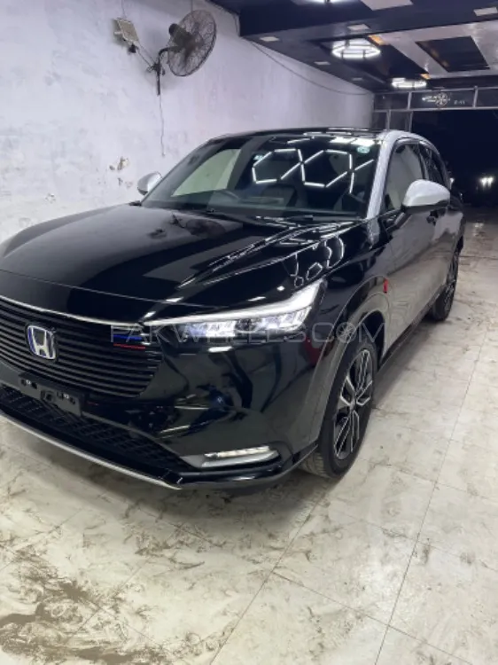 Honda Vezel 2021 for Sale in Lahore Image-1
