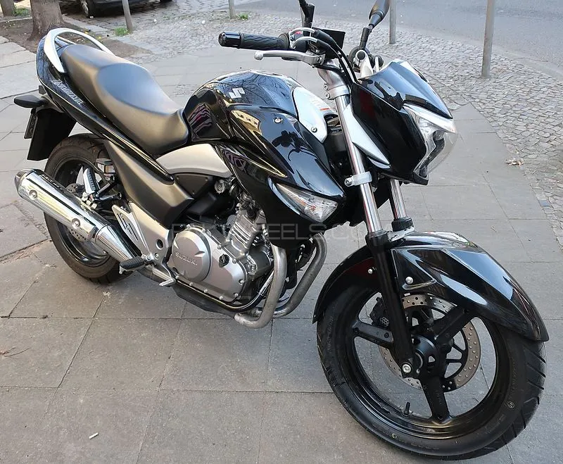 suzuki inazuma 2014