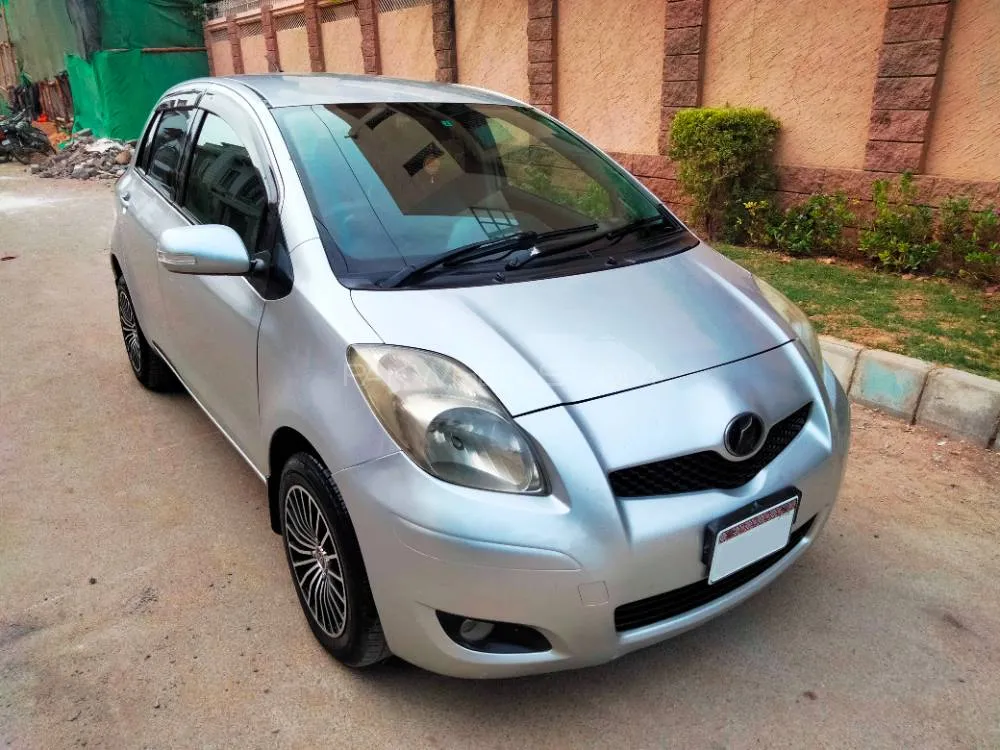 Toyota Vitz B Intelligent Package 1.0 2009 For Sale In Karachi | PakWheels