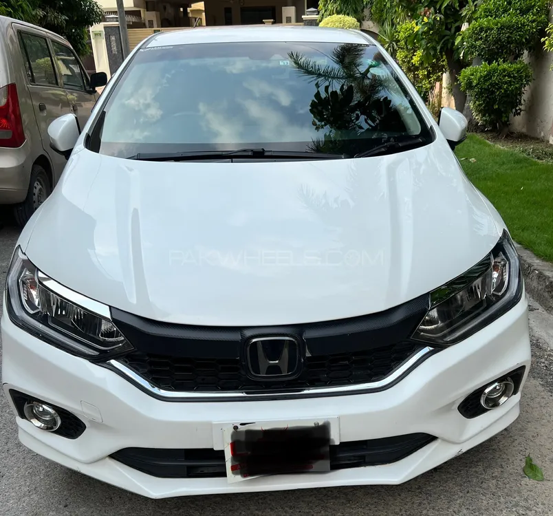 Honda Grace Hybrid EX Honda Sensing 2018 for sale in Lahore | PakWheels