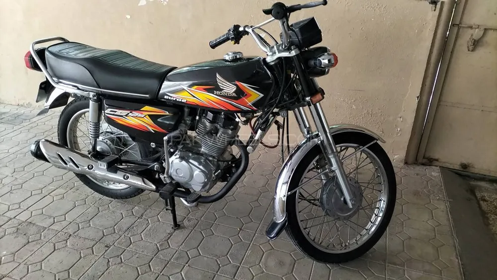 Honda 125 new on sale model 2021 black