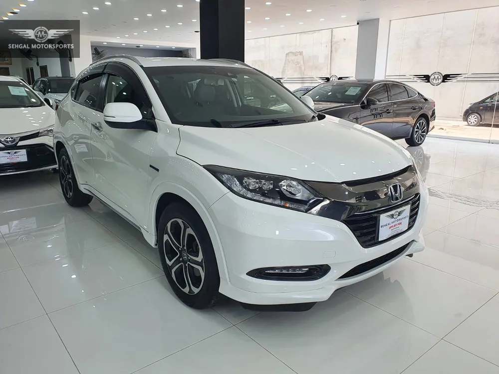 Honda Vezel 2017 for Sale in Islamabad Image-1