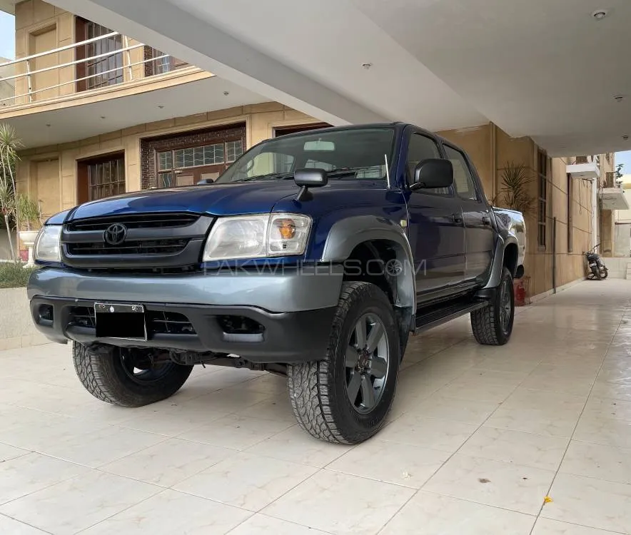 Toyota Hilux 2003 for Sale in Karachi Image-1