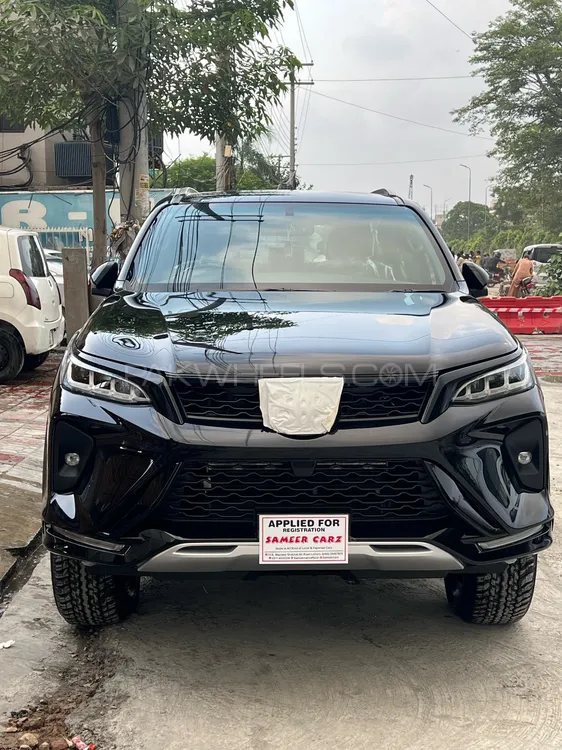 Toyota Fortuner 2023 for Sale in Lahore Image-1