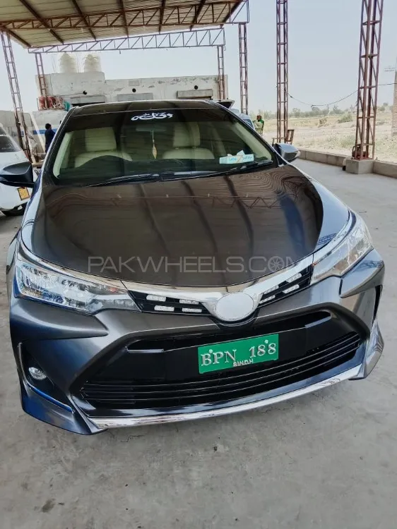 Toyota Corolla 2018 for Sale in Larkana Image-1