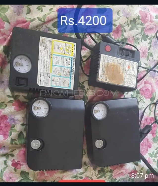 Japanese Toyota Honda Suzuki tyre inflator air compressor Japanese Toyota Honda Suzuki tyre inflator air compressor Image-11