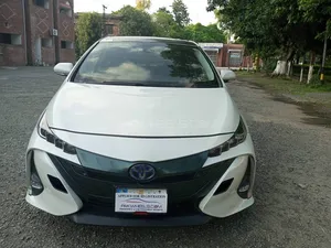 Toyota Prius PHV (Plug In Hybrid) 2017 for Sale