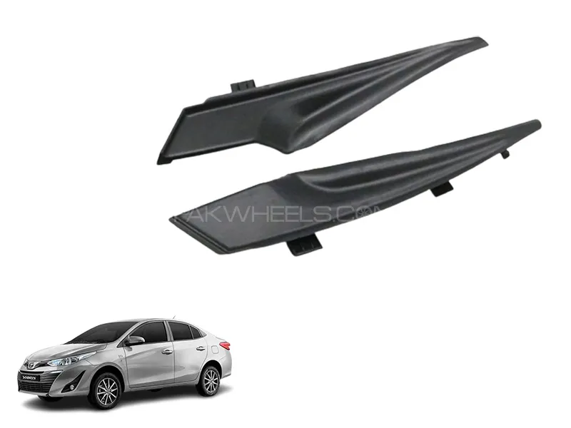 Toyota Yaris 2020-2023 Genuine Windscreen Wiper Corner Cover - RH