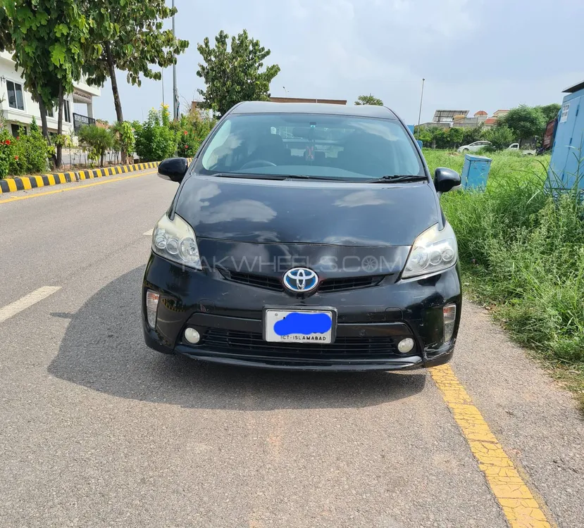 Toyota Prius 2012 for Sale in Islamabad Image-1