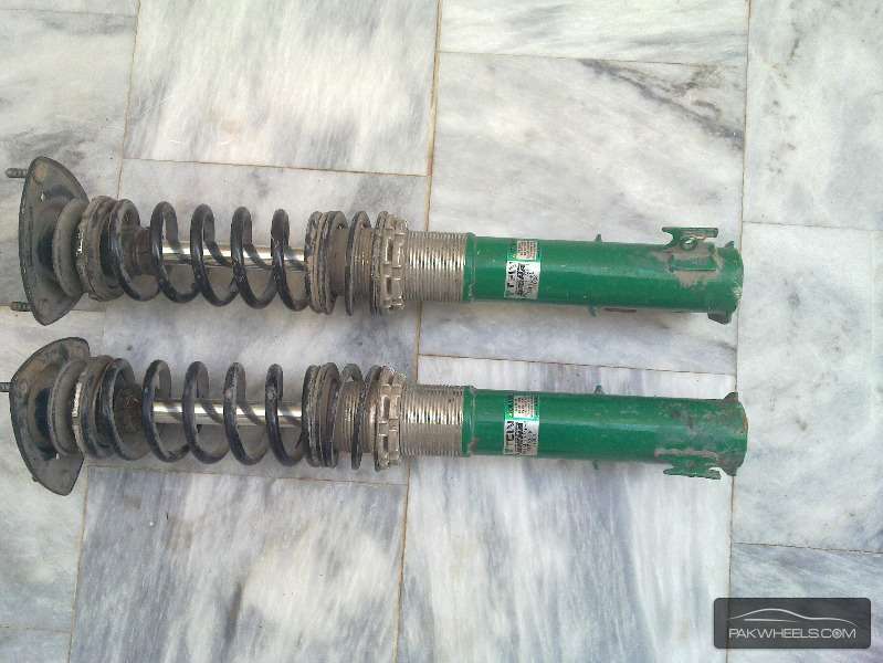 Toyota Vitz (99-2004) Front Lowering Kit For Sale Image-1