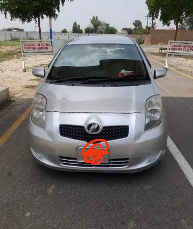 Toyota Vitz 2005 for Sale in Sahiwal Image-1