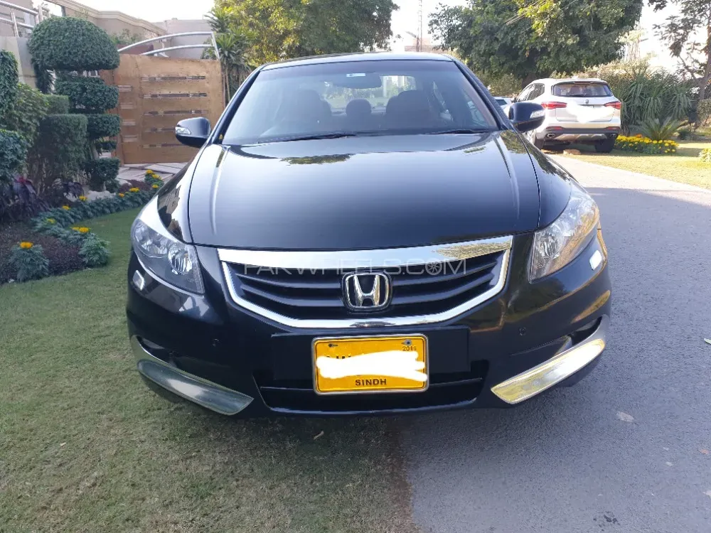 Honda Accord 2011 for Sale in Lahore Image-1