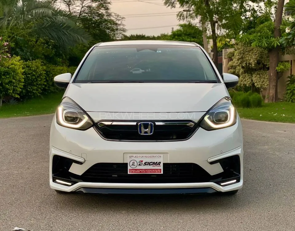 Honda Fit 2020 for Sale in Lahore Image-1
