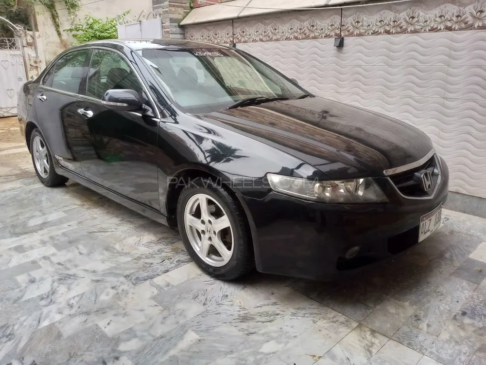 Honda Accord 2004 for Sale in Karachi Image-1