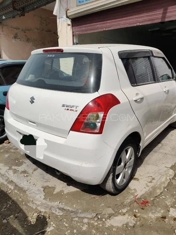 Suzuki Swift 2015 for Sale in Dera ismail khan Image-1