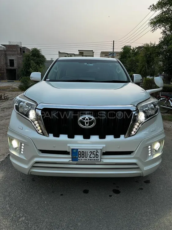 Toyota Prado 2016 for Sale in Islamabad Image-1