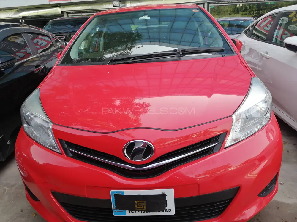 Toyota Vitz 2014 for Sale in Islamabad Image-1