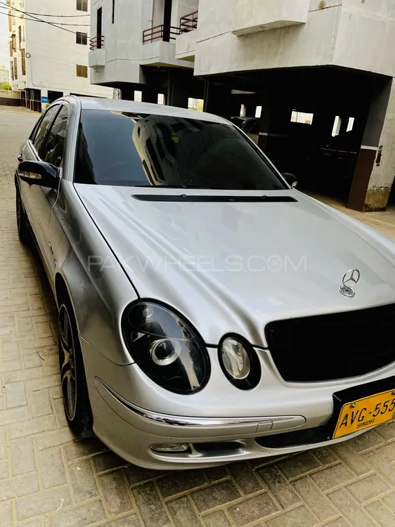 Mercedes Benz E Class 2005 for Sale in Hyderabad Image-1