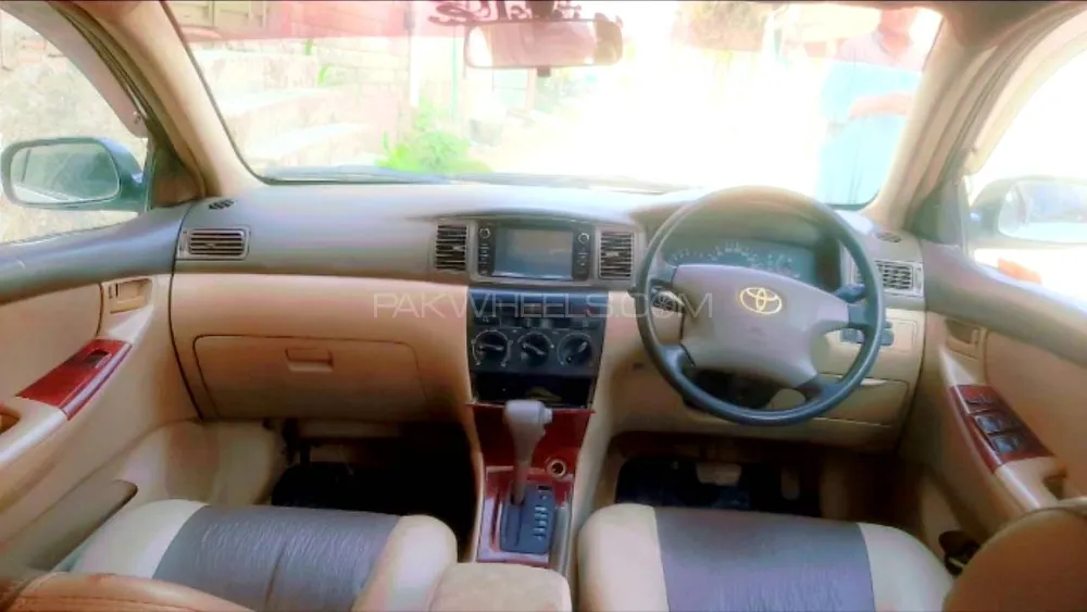 Toyota Corolla 2004 for Sale in Peshawar Image-1