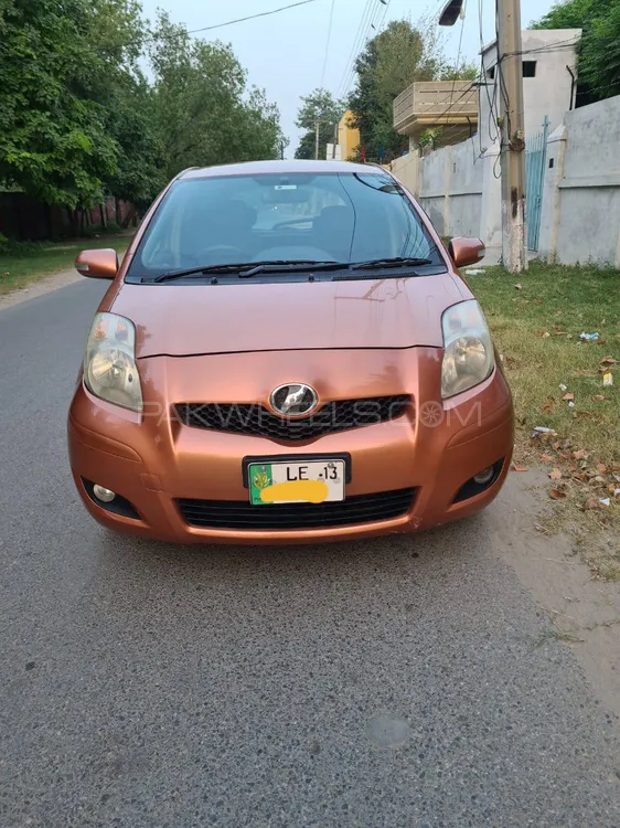 Toyota Vitz 2013 for Sale in Lahore Image-1
