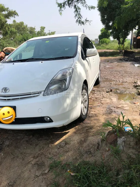 Toyota Prius 2010 for Sale in Okara Image-1