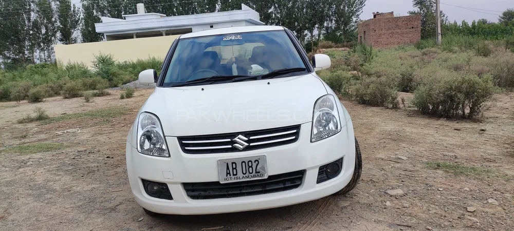 Suzuki Swift 2013 for Sale in Mardan Image-1
