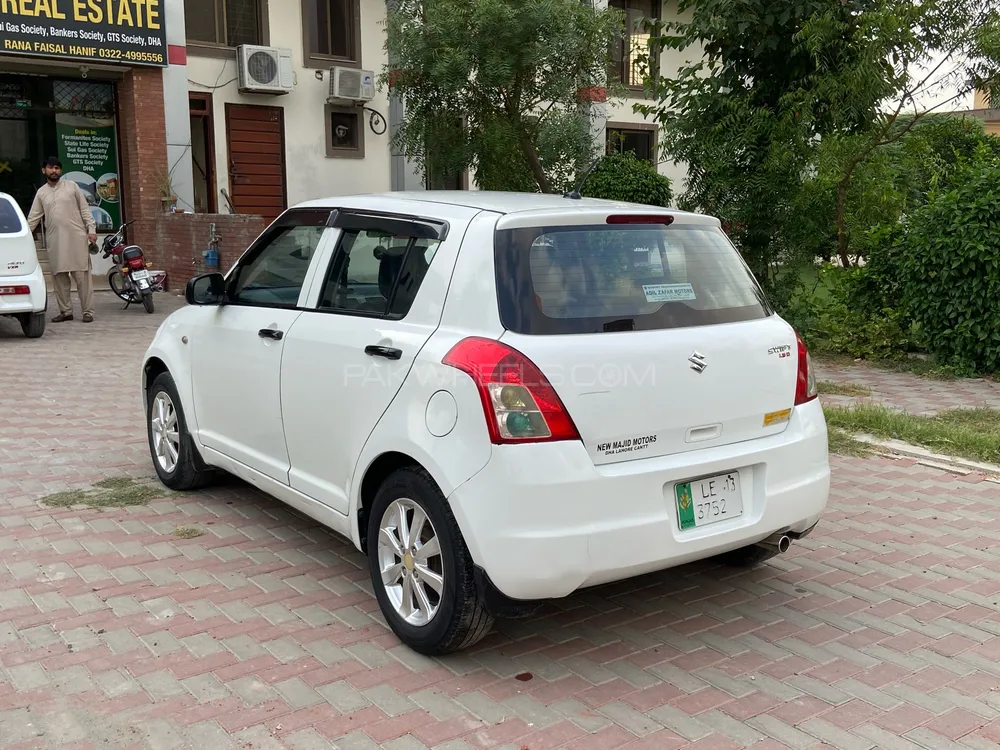 Suzuki Swift 2013 for Sale in Lahore Image-1