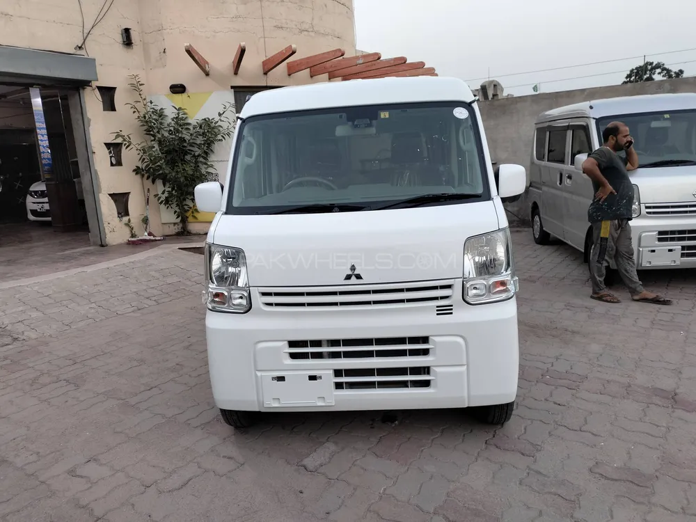 Mitsubishi Minicab 2018 for Sale in Gujranwala Image-1