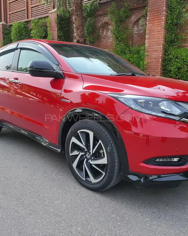 Honda Vezel 2016 for Sale in Rawalpindi Image-1